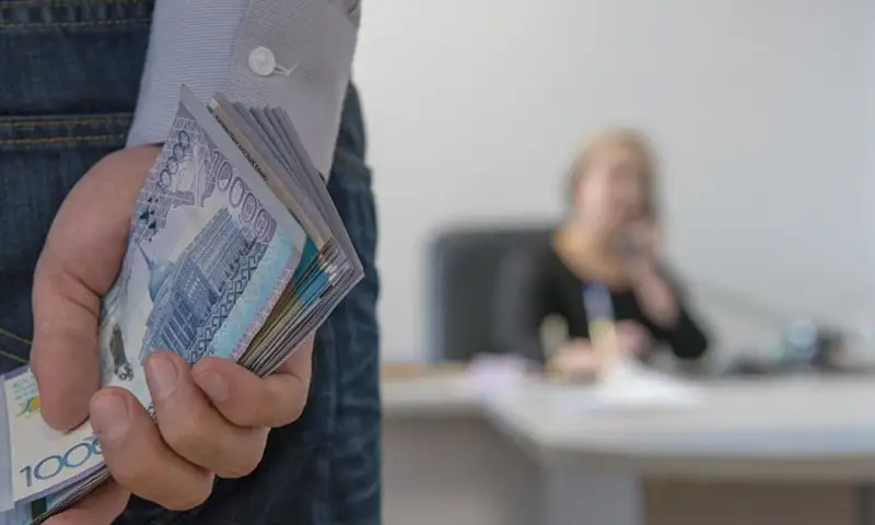 Асхат Аймағамбетов жемқорлықты қалай жоюға болатынын айтты