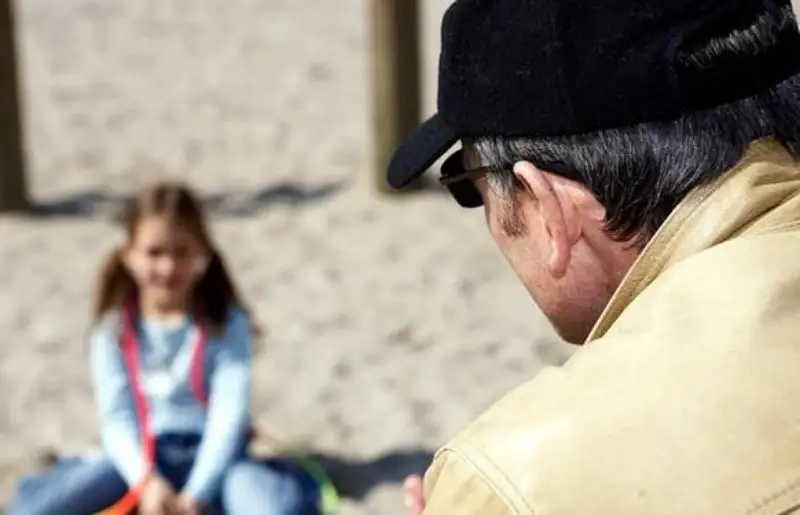 Алматыда сауда үйінде 8 жасар қызды зорламақ болған педофил сотталды