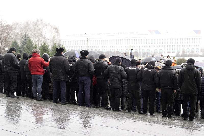 Алматыдағы митинг (фоторепортаж)