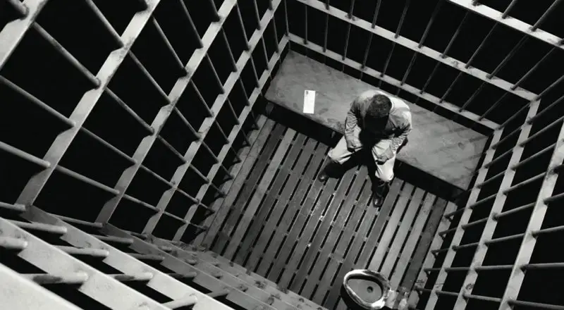 Бау таққан жігіт