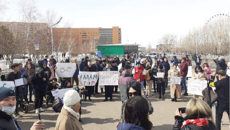 Нұр-Сұлтанда митинг өтіп жатыр