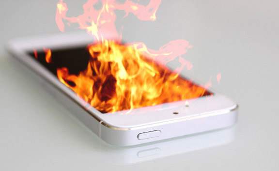 iPhone шығаратын зауыттан өрт шықты
