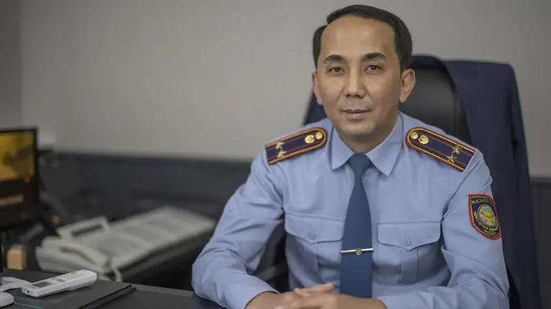 Рустам Әбдірахманов Алматы полиция департаменті басшысының орынбасары қызметінен кетті