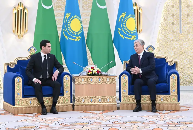 Қазақстан мен Түрікменстан президенттері шағын құрамда келіссөз жүргізді 