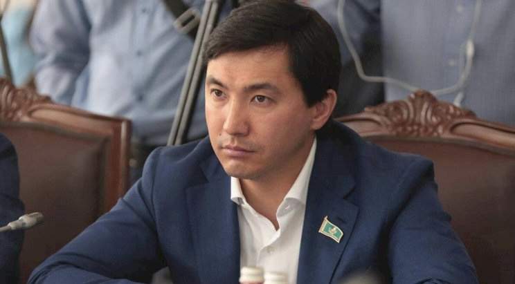 Қайрат Құдайбергенді қамауда ұстау мерзімі 21 желтоқсанға дейін ұзартылды