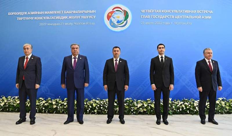Қарлығаш Нұғманова: Әзірге біртұтас экономикалық және саяси кеңістік құрудың аулы алыс