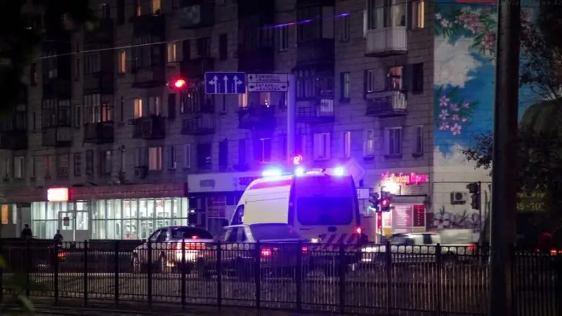 Көпқабатты үйлердің бірінде ер адам өлі табылды