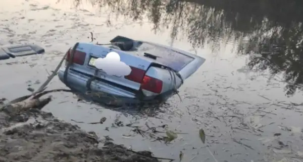 Оралда автокөлікпен бірге үш бала суға батып кетті 