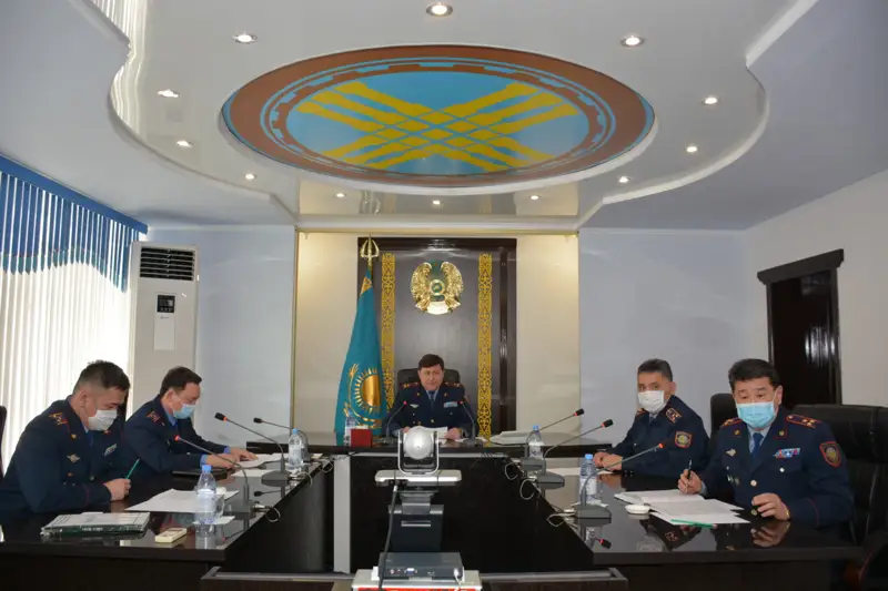 Пара алған полицей жұмыстан шығарылды 