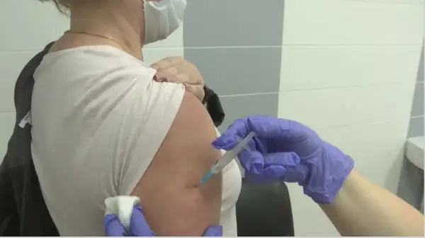 ДДСҰ: Коронавирусқа қарсы екпені мәжбүрлеу дұрыс емес