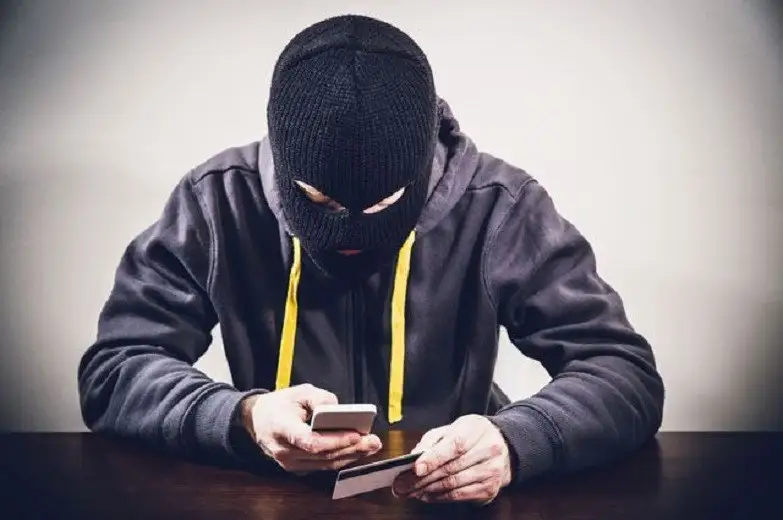 Павлодарлық «Olx»-тен пәтер жалдаймын деп алданып қалды 