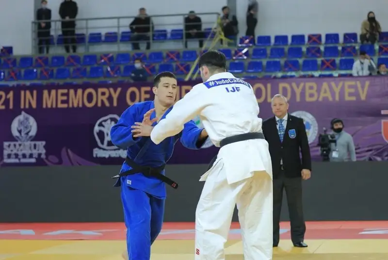 Аян Байғазы әлем чемпионатының қола жүлдесі үшін күреседі  