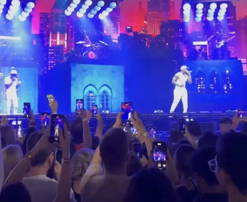 50 Cent Алматыда концерт берді