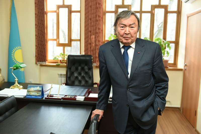 Олжас Сүлейменов Алматы қаласының ескі атауын қайтару мәселесін көтерді
