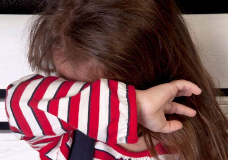 Есік қаласында 4 жастағы қызды анасының бауырлары зорлаған