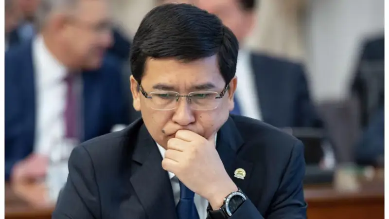 Аймағамбетов: Биыл мектеп директорларын ауыстыру жұмыстары басталады