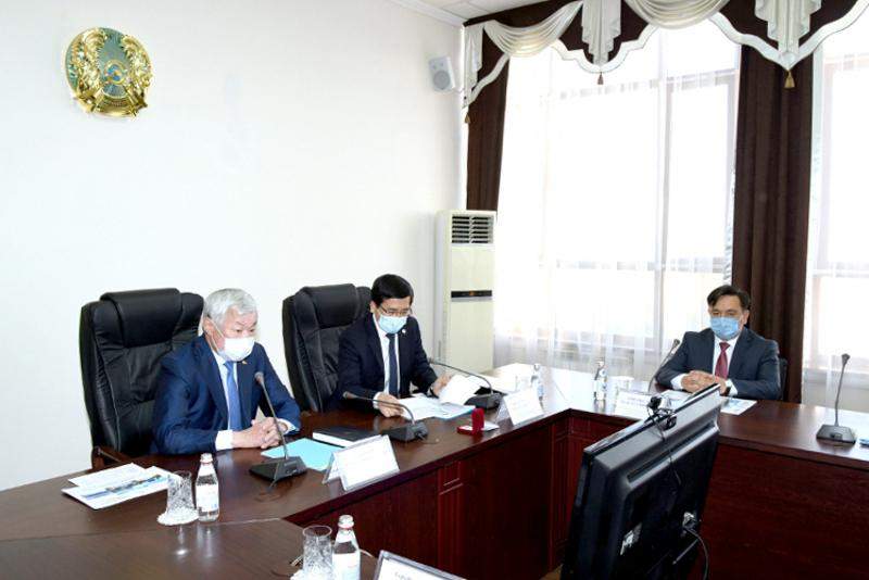 Аймағамбетов Тараз университетінің жаңа ректорын таныстырды