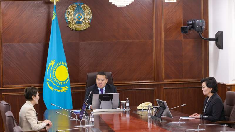 Әлихан Смайылов бес министрліктің жаңа басшыларын таныстырды