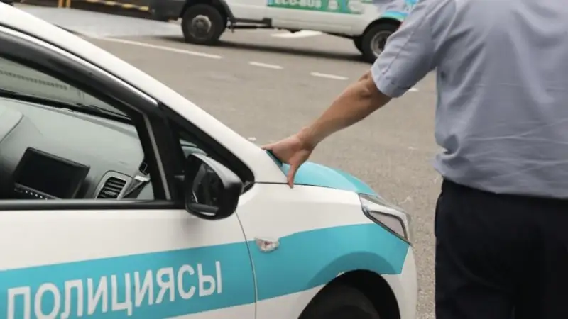 Шымкентте полицей пара алып жатқан жерінде ұсталды