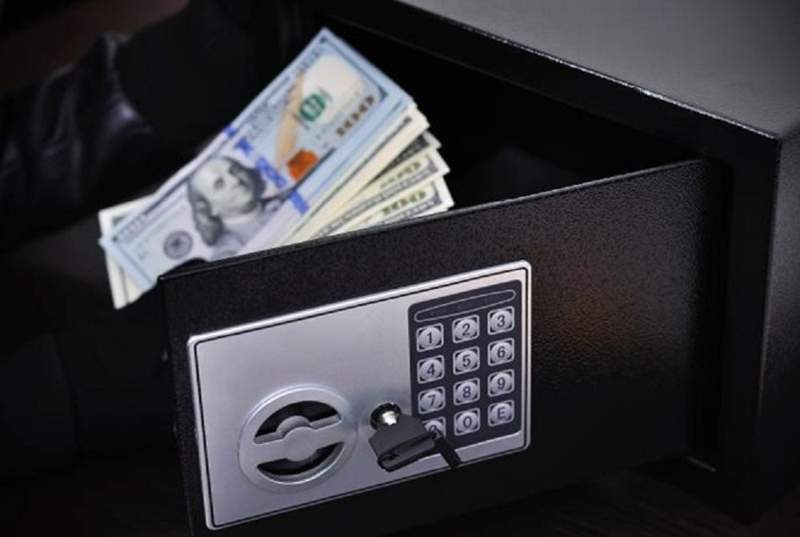 Нұр-Сұлтанда медбике ауруханадағы сейфтен миллион теңге ұрлаған