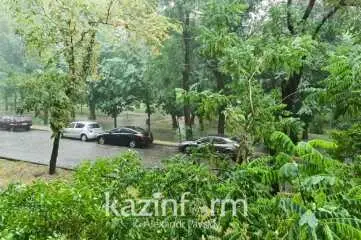 Қостанайда толассыз жауыннан көпқабатты үйдегі пәтерлер зақымдалды