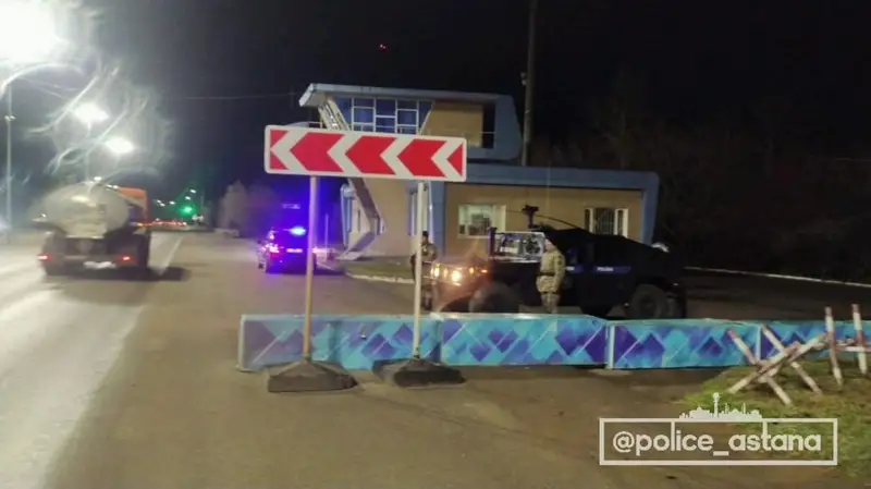 Астана полицейлері күшейтілген режимде жұмыс істейді: Қалаға блокбекеттер қойылып жатыр