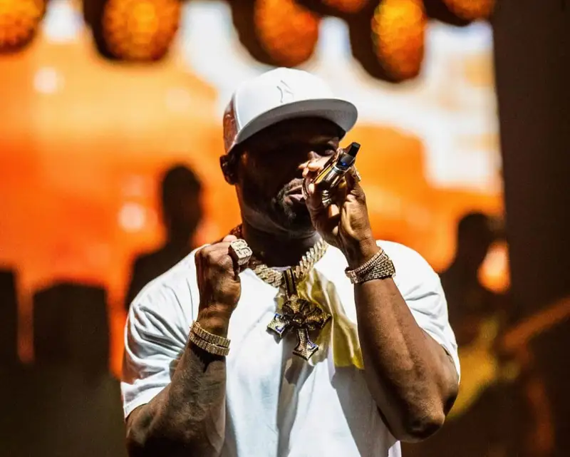 «Борат болмағанда»: 50 Cent-тің концерттен кейінгі жазбасы қазақстандықтарды ашуландырды 