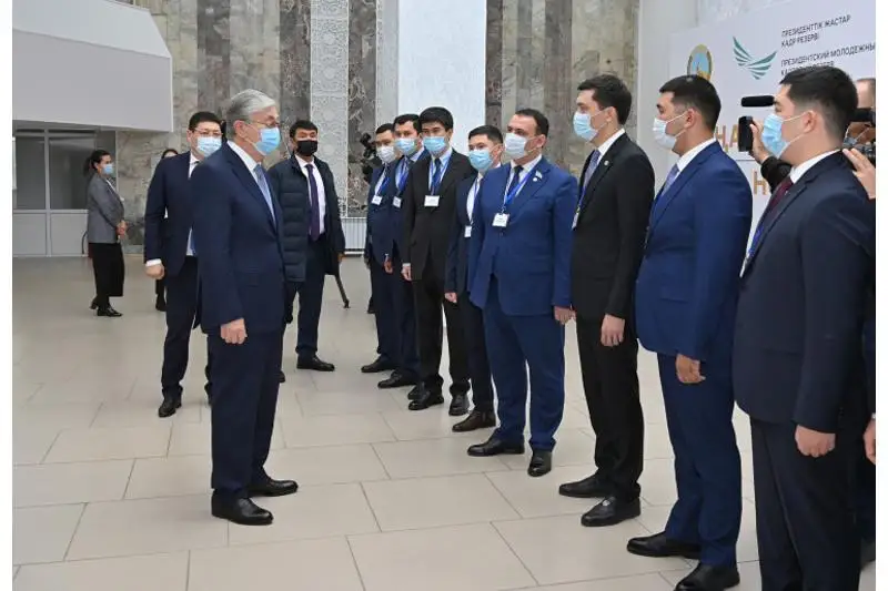 Қасым-Жомарт Тоқаев Президенттік жастар кадр резервінің  өкілдерімен кездесті 