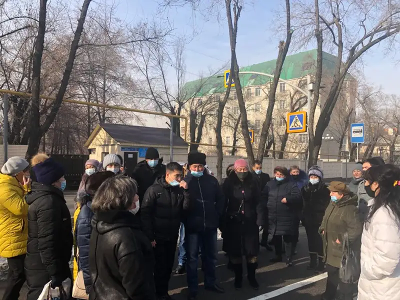 «Мұндағы тамақты ит те жемейді!». Интернат қызметкерлері бас көтерді 