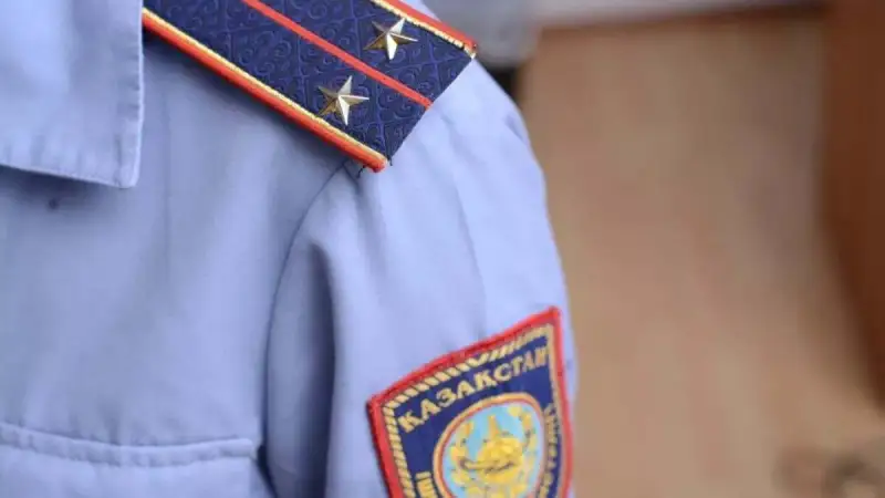 Алматыда полиция подполковнигін ұрып кетті