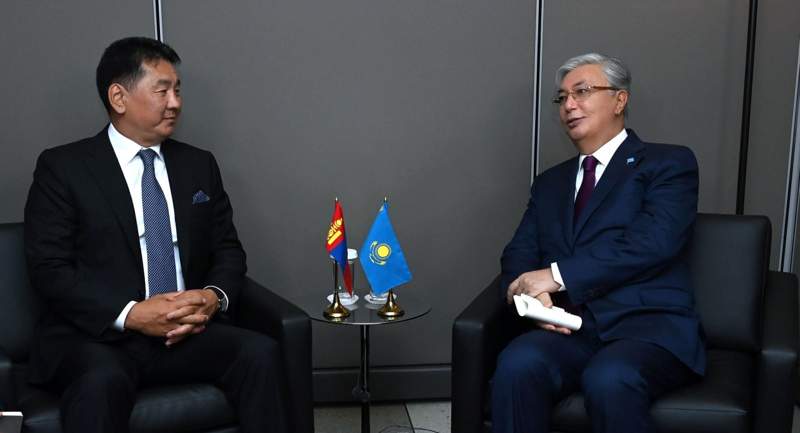 Қазақстан және Моңғолия президенттері жақын арада бір-бірінің еліне ресми сапармен бару жайын талқылады