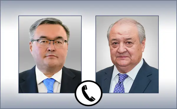 Қазақстан мен Өзбекстан СІМ басшылары телефон арқылы сөйлесті