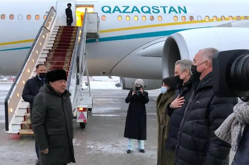 Елбасы Санкт-Петербургке келді 