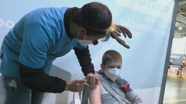  5 пен 11 жас аралығындағы балаларға вакцина салу басталды