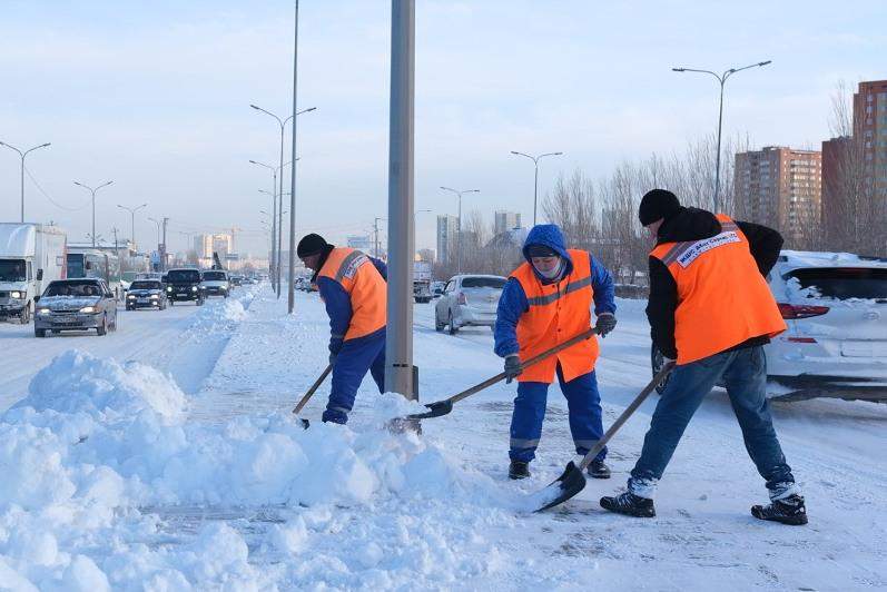 Бір тәулік ішінде елордадан 35 мың текше метрге жуық қар шығарылды  