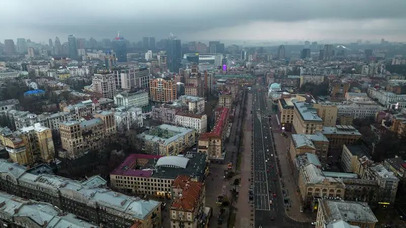 Ресей күштері Киевті атқылай бастады