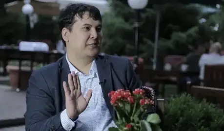 «Уа, ресейлік бауырларым!»: Балтабек ақын ресейліктерге арнап өлең жазды