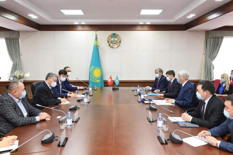 Амандық Баталов шошқа баққысы келеді