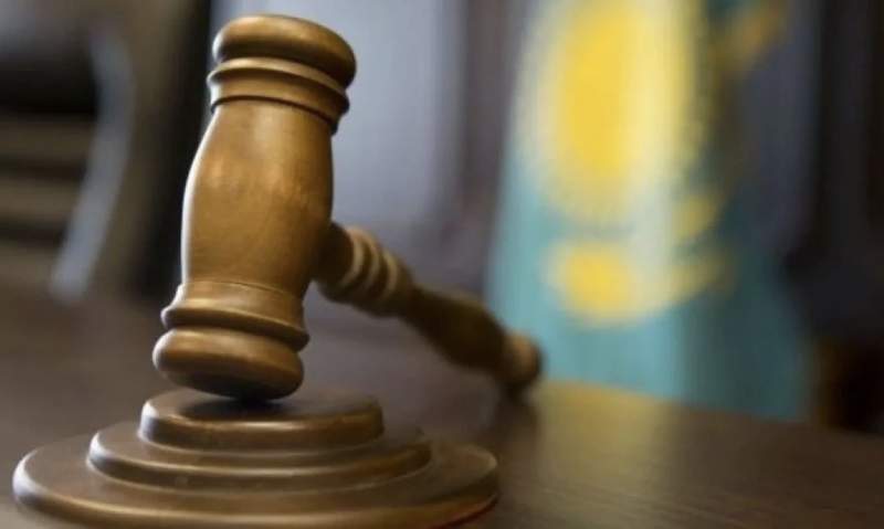 Казино заңгері пара бергені үшін сотталды