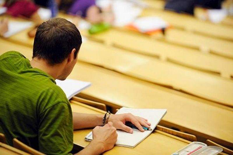 Дипломдық жұмысқа практиктер де жетекші болады