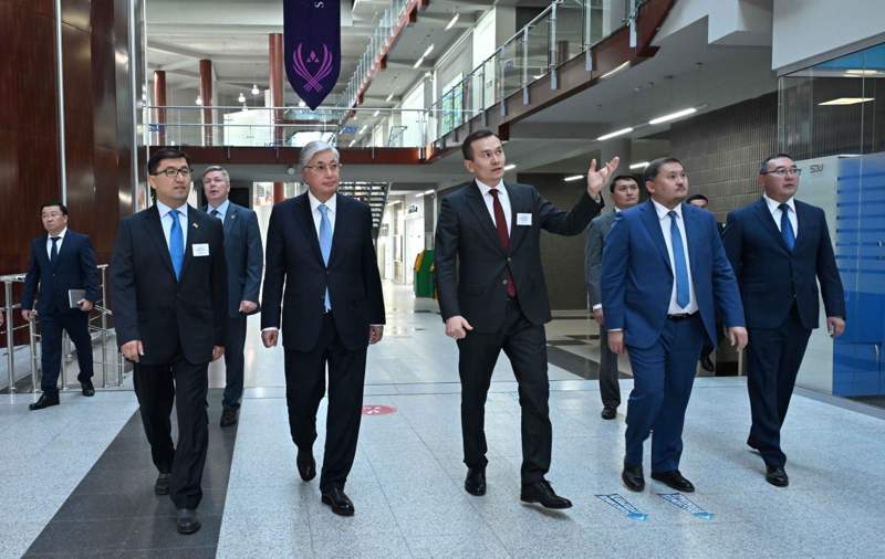 Қасым-Жомарт Тоқаев Сүлеймен Демирел атындағы университетке барды