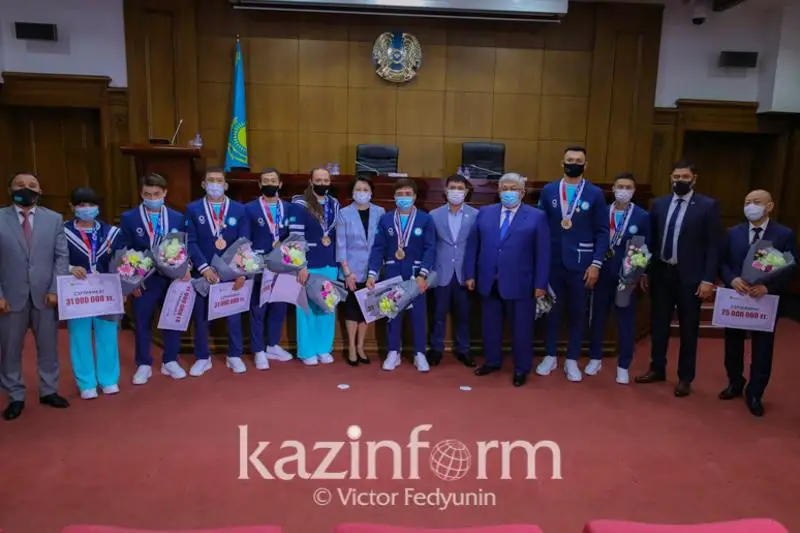 Олимпиада жеңімпаздарына мемлекеттік награда табысталды