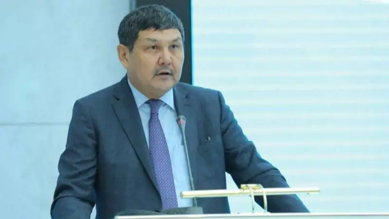 Сыртқы істер министрлігінің бұрынғы жауапты xатшысы басқа баппен сотталды