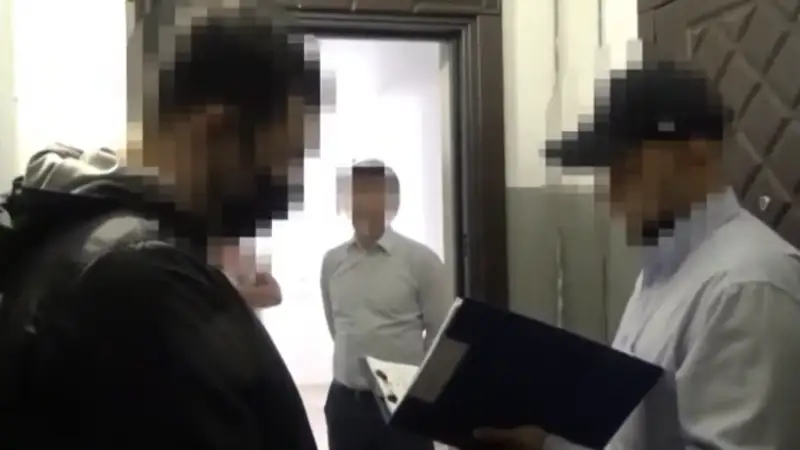 Павлодар әкімдігіндегі басшы ақша жеп қойған