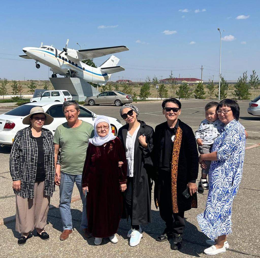 Қайын жұртына барған Қарақат жұрттан сөз естіп қалды
