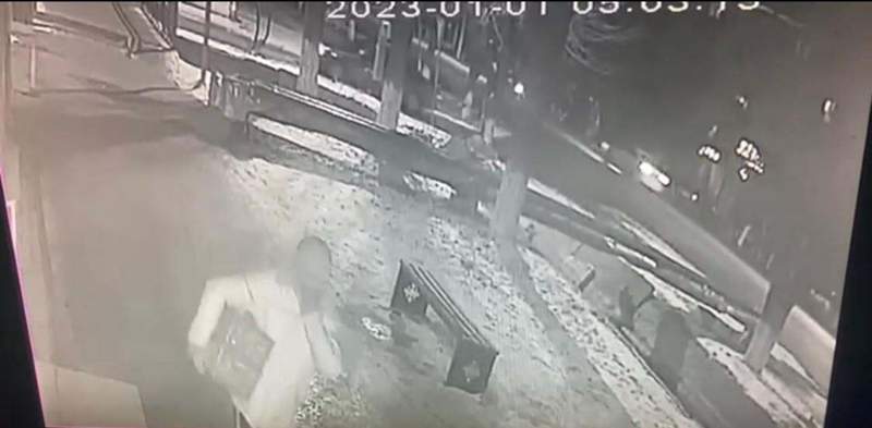 Дүңгіршектен 2 қорап мандарин ұрлаған күдікті ұсталды  