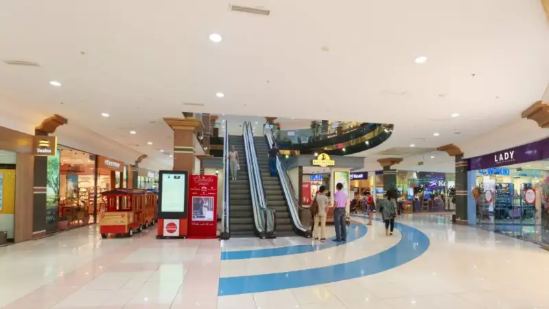 Алматыда ашылған сауда, ойын-сауық орталықтары қалай жұмыс істеуде?