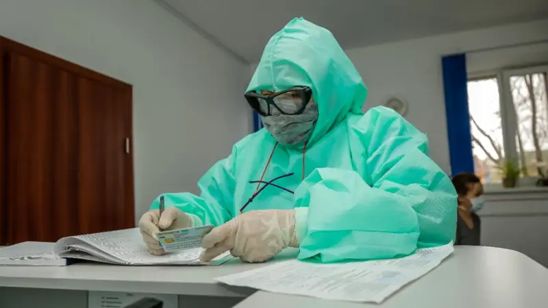  Атырауда коронавируспен ауырғандардың 96,4 пайызы жазылып шықты