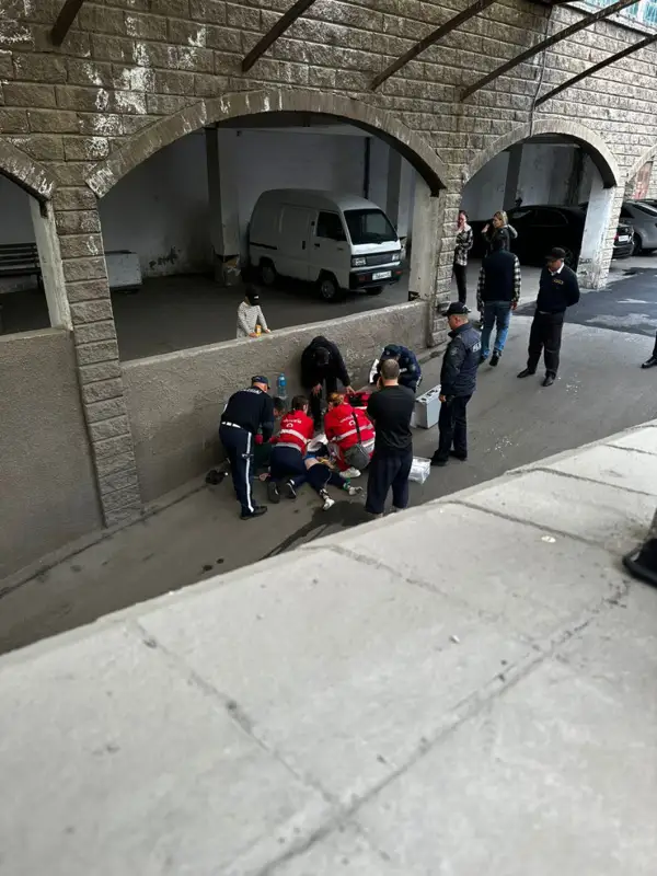Алматыға жарысқа қатысу үшін келген 6 жасар бала шатырдан құлап қайтыс болды (видео)