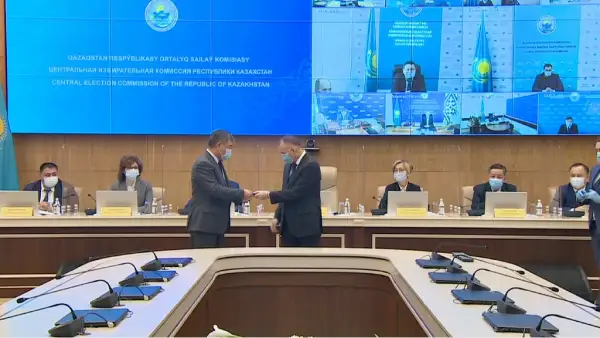 ОСК жаңадан сайланған Мәжіліс депутаттарын тіркеді  